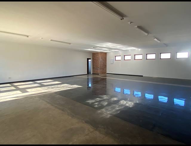 153M² WAREHOUSE TO LET IN MARCONI BEAM INDUSTRIA